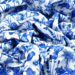 Tissu coton motif fleurs et papillons collection "Sakha" - Blanc et bleu - Les Filles à Pois ® - Oeko-Tex ® Les Filles à Pois - 