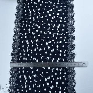 Dentelle douce et extensible - 18cm Autres marques - Tissus et mercerie - 17