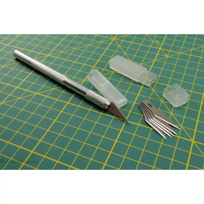 Scalpel de précision en aluminium + étui de 5 lames ou étui de 6 lames pour scalpel  - 1