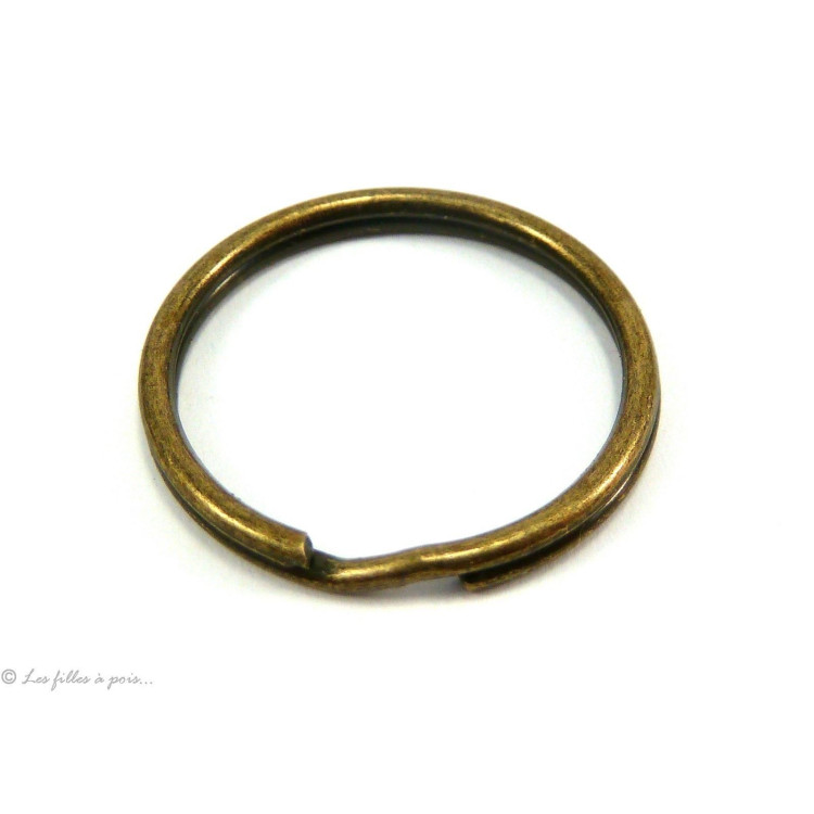 Anneaux porte-clés rond et fin en bronze antique - 20mm - Lot de 20 Autres marques - Tissus et mercerie - 1 Anneaux porte-clés rond et fin en bronze antique - 20mm - Lot de 20 Autres marques - Tissus et mercerie - 1