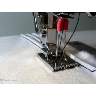Pied de biche machine à coudre pour nervures – 9 rainures pour plis cousus décoratifs Tissus et mercerie créative – Nos sélectio