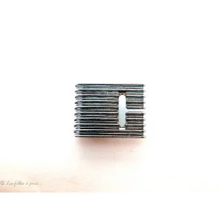 Pied de biche machine à coudre pour nervures – 9 rainures pour plis cousus décoratifs Tissus et mercerie créative – Nos sélectio