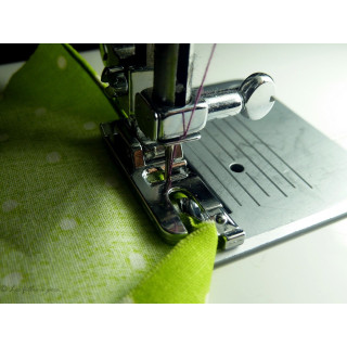 Pied presseur ourleur machine a coudre - picot Autres marques - Tissus et mercerie - 1