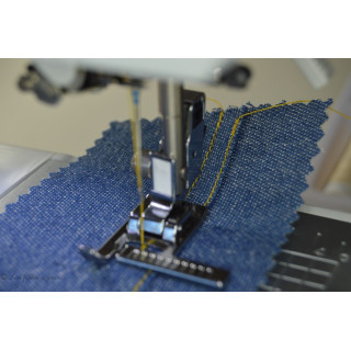 Pied presseur guide avec regle graduee machine a coudre Autres marques - Tissus et mercerie - 2