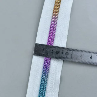 Fermeture eclair au mètre + curseurs argentés - Spiralée rainbow - Nylon Tissus et mercerie créative – Nos sélections sans marqu