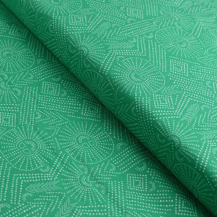 Coupon de tissu popeline de coton motif ethnique "Flight Patch" - Vert - 280cm - AGF Art Gallery Fabrics ® - Tissus - 1 Coupon de tissu popeline de coton motif ethnique "Flight Patch" - Vert - 280cm - AGF Art Gallery Fabrics ® - Tissus - 1