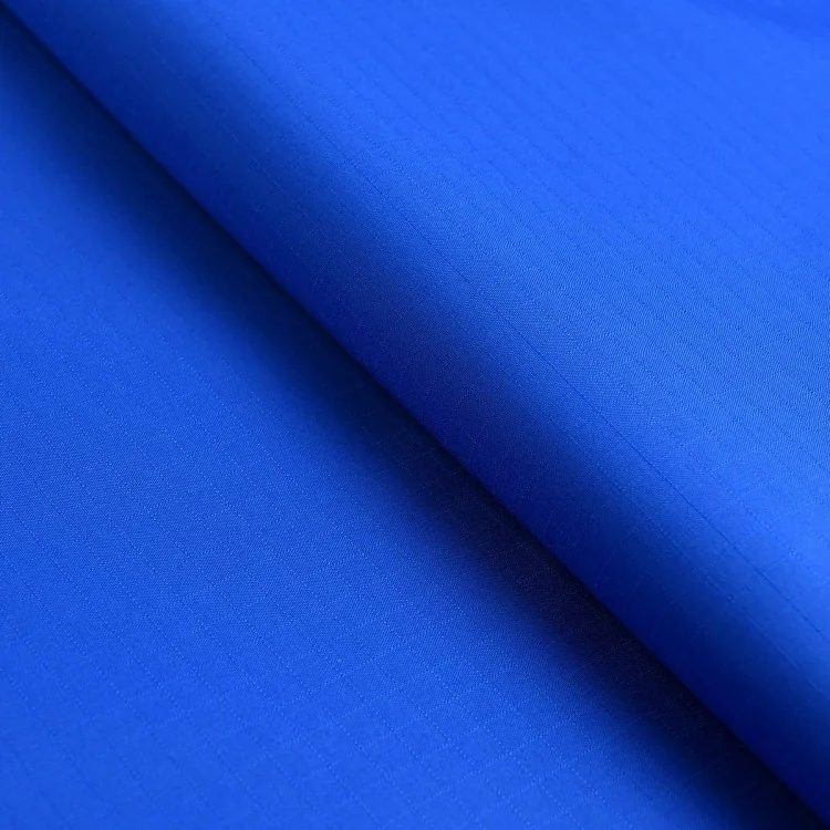 Tissu RIPSTOP anti-déchirures PU – Imperméable, coupe-vent & ultra résistant Tissus et mercerie créative – Nos sélections sans m Tissu RIPSTOP anti-déchirures PU – Imperméable, coupe-vent & ultra résistant Tissus et mercerie créative – Nos sélections sans m