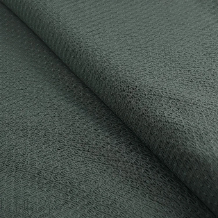 Coupon de tulle plumetis souple - Vieux vert - 7M50 Tissus et mercerie créative – Nos sélections sans marque - 21 Coupon de tulle plumetis souple - Vieux vert - 7M50 Tissus et mercerie créative – Nos sélections sans marque - 21