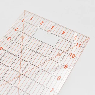 Règle patchwork 30 x 15 pouces – Acrylique transparent – Angles 30°/45°/60° Tissus et mercerie créative – Nos sélections sans ma