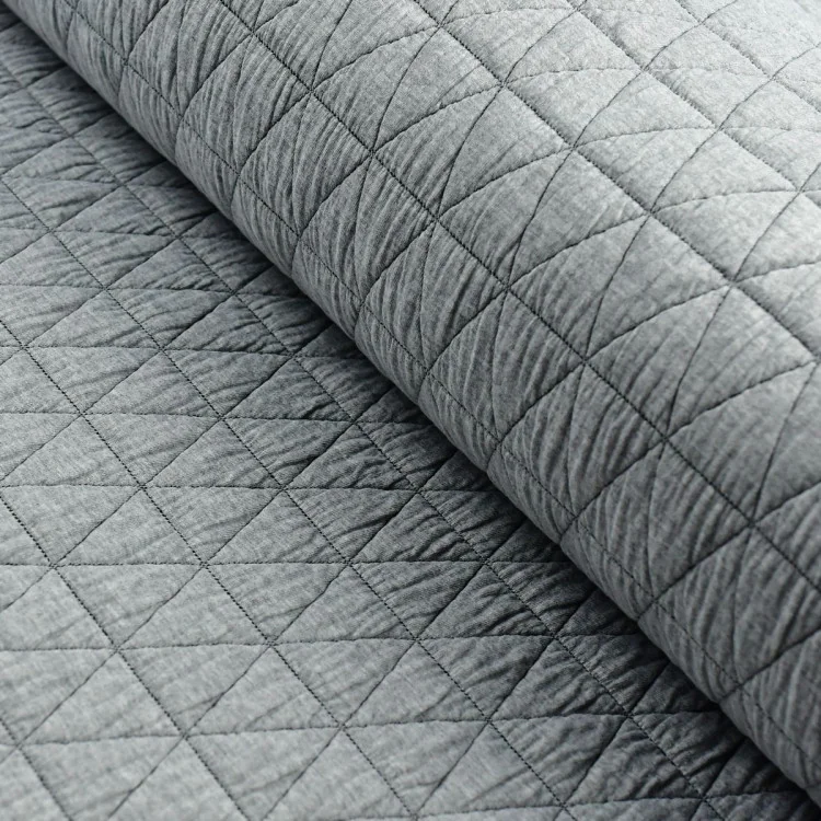 Tissu doudoune matelassé losanges - Gris chiné Tissus et mercerie créative – Nos sélections sans marque - 1