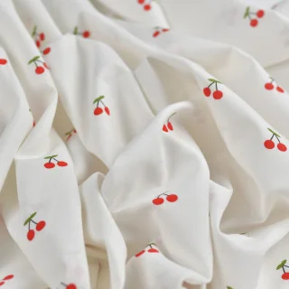 Coupon de tissu voile de popeline motif cerise - Blanc et rouge-130cm Tissus et mercerie créative – Nos sélections sans marque -