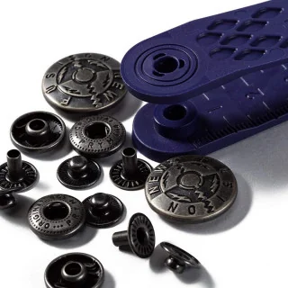 Bouton pression anorak avec outil – 20 mm – Vieil argent – Prym – 390513 Prym : mercerie couture et accessoires de qualité - 2