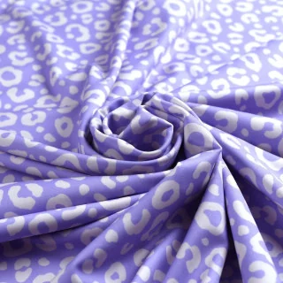 Tissu lycra maillot de bain fleurs "Lavender Clash" Violet et écru - UFP50+ - Collections Contrastes - Les Filles à Pois Design 
