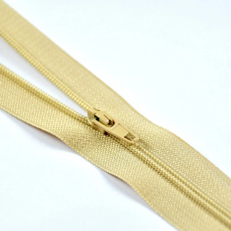 Lot de 2 fermetures éclair nylon – Non séparables – 20 cm – 19 couleurs - 8 Lot de 2 fermetures éclair nylon – Non séparables – 20 cm – 19 couleurs - 8