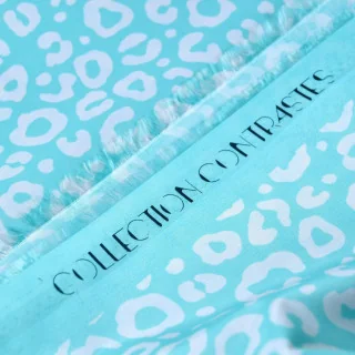 Tissu imperméable déperlant léopard "Lagoon Rush" vert et écru - Collection Contrastes - Les Filles à Pois Design Les Filles à P