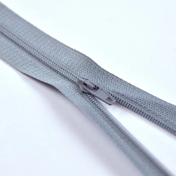 Lot de 2 fermetures éclair nylon – Non séparables – 20 cm – 19 couleurs - 17