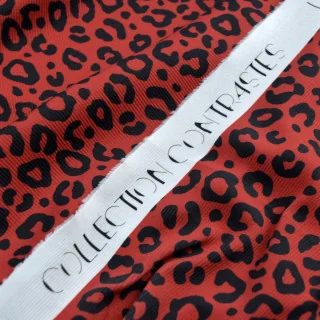 Tissu jersey côtelé "Tigriska" rouge et noir – Collection Contrastes - Les Filles à Pois Design Les Filles à Pois - Design : mot