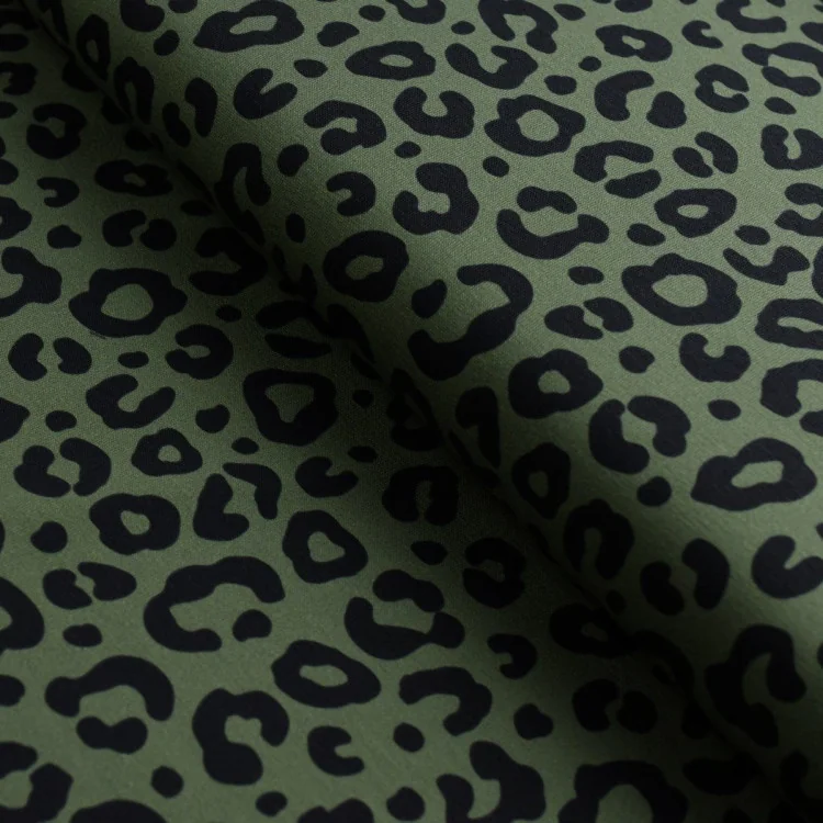 Tissu french terry léopard "Selv" vert olive et noir - Collection Contrastes - Les Filles à Pois Design Les Filles à Pois - Desi