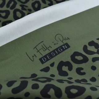 Tissu french terry léopard "Selv" vert olive et noir - Collection Contrastes - Les Filles à Pois Design Les Filles à Pois - Desi