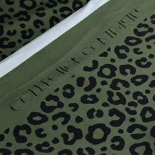 Tissu french terry léopard "Selv" vert olive et noir - Collection Contrastes - Les Filles à Pois Design Les Filles à Pois - Desi