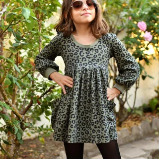 Tissu french terry léopard "Selv" vert olive et noir - Collection Contrastes - Les Filles à Pois Design Les Filles à Pois - Desi