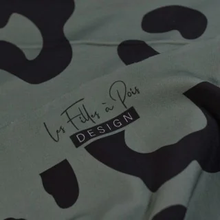 Tissu french terry léopard vieux vert – "Wild Spirit" – Collection Angels – Les Filles à Pois Design Les Filles à Pois - Design 