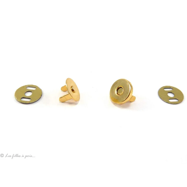 Fermoirs magnétiques ronds à sertir – Doré – Lot de 5 Tissus et mercerie créative – Nos sélections sans marque - 1 Fermoirs magnétiques ronds à sertir – Doré – Lot de 5 Tissus et mercerie créative – Nos sélections sans marque - 1
