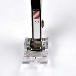 Pied presseur BERNINA n°39 pour passepoil, velcro et coutures décalées BERNINA : machines à coudre, à broder et à surjeter - 7