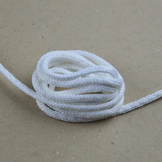 Cordon anorak renforcé – 4 mm – 100 % polyester – Vendu au mètre – Plusieurs coloris Tissus et mercerie créative – Nos sélection