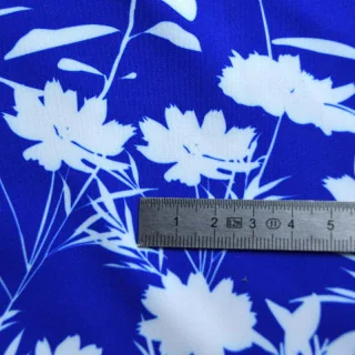 Lycra maillot de bain bleu roi à fleurs ivoire UPF50+ "Riviera" collection Klass – Les Filles à Pois Design Les Filles à Pois - 