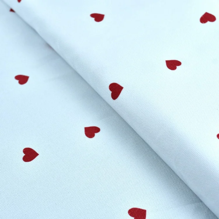 Tissu panama coton – Imprimé petits cœurs rouges "In Love" – "Collection Coco" - Les Filles à Pois Design Les Filles à Pois - De