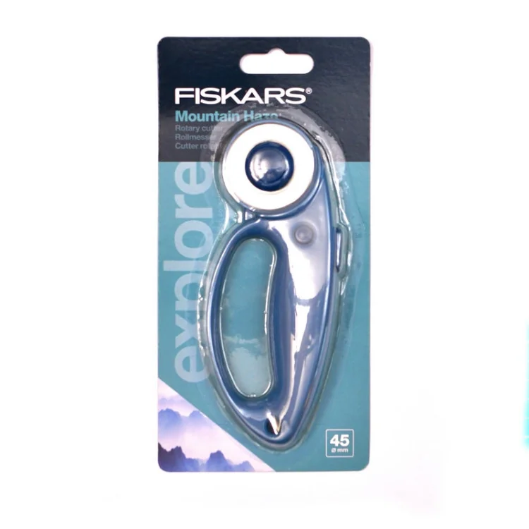 Cutter rotatif Fiskars 45 mm – Mountain Haze – Ergonomique & Ambidextre Fiskars : ciseaux couture, cutters rotatifs et outils cr
