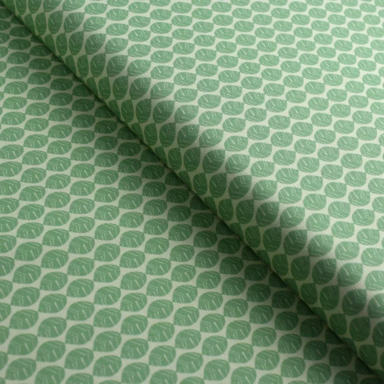 Tissu coton "Amour vert" – Monaluna – Vert & écru – Naturel & graphique Art Gallery Fabrics : tissus premium aux imprimés unique