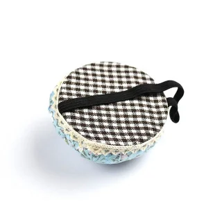 Pique-épingles rond en tissu (≈ 6 cm) — motifs aléatoires | Les Filles à Pois