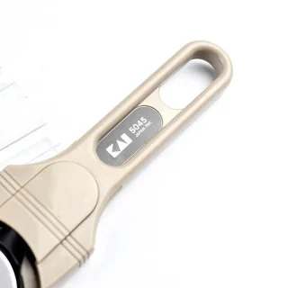 Cutter rotatif 45mm – KAI 5045 | Les Filles à Pois