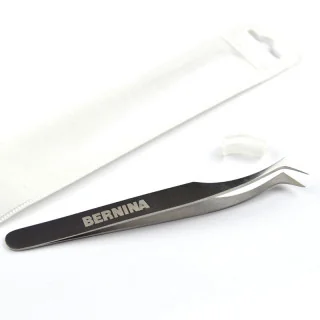 Brucelle de précision Bernina – pince coudée d’enfilage | Les Filles à Pois