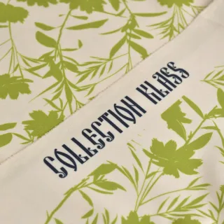 Tissu lycra maillot de bain fleurs "Zelenka" écru et vert - UFP50+ - Collections Klass - Les Filles à Pois Design Les Filles à 