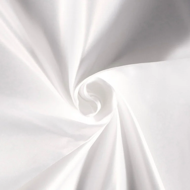 Satin duchesse épais Oeko-Tex – Tissu robe de mariée, cérémonie | Noir, crème, blanc Satin duchesse épais Oeko-Tex – Tissu robe de mariée, cérémonie | Noir, crème, blanc