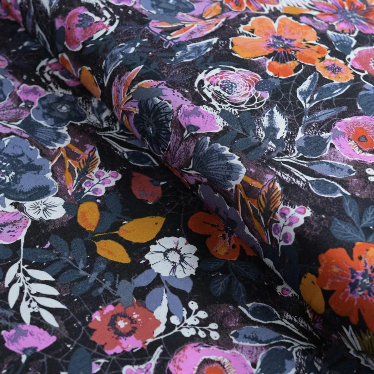 Coupon popeline coton Eerie – Night Bloom – 2,50 m Coupon popeline coton Eerie – Night Bloom – 2,50 m