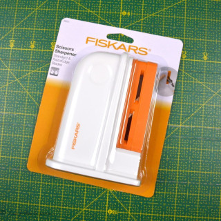 Aiguiseur de ciseaux universels Fiskars ® Fiskars ® - Ciseaux et outils de coupe - 2