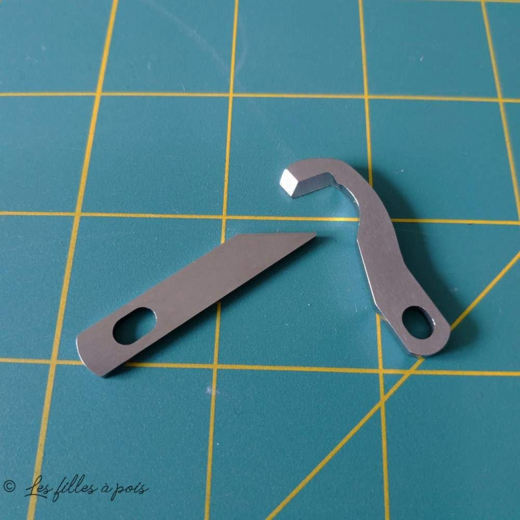 Jeu de couteaux inférieur et supérieur Surjeteuse BROTHER 1034D Brother Ÿ - 1 Jeu de couteaux inférieur et supérieur Surjeteuse BROTHER 1034D Brother Ÿ - 1